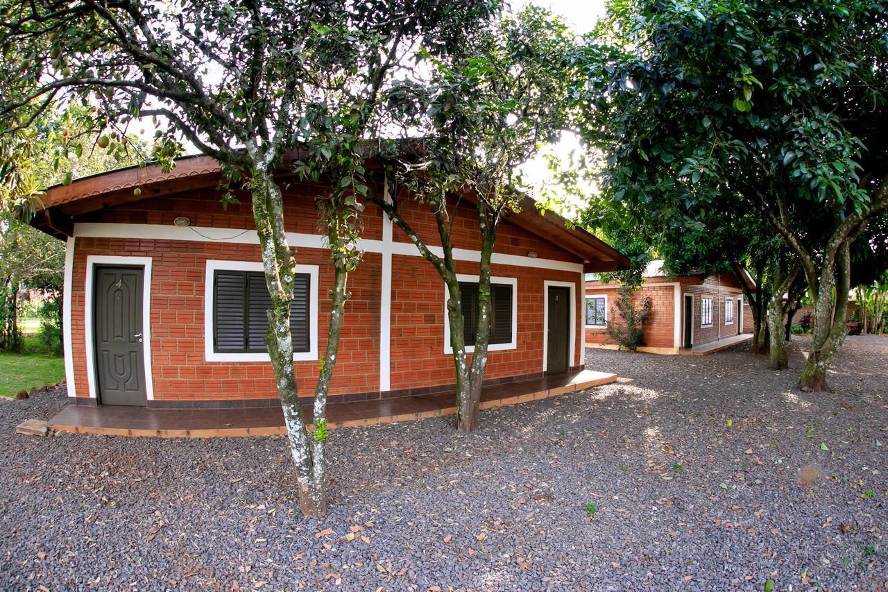 El Manantial De Iguazu Villa Puerto Iguazu Bagian luar foto