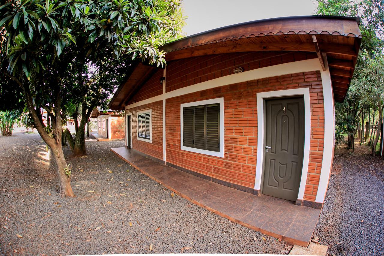 El Manantial De Iguazu Villa Puerto Iguazu Bagian luar foto