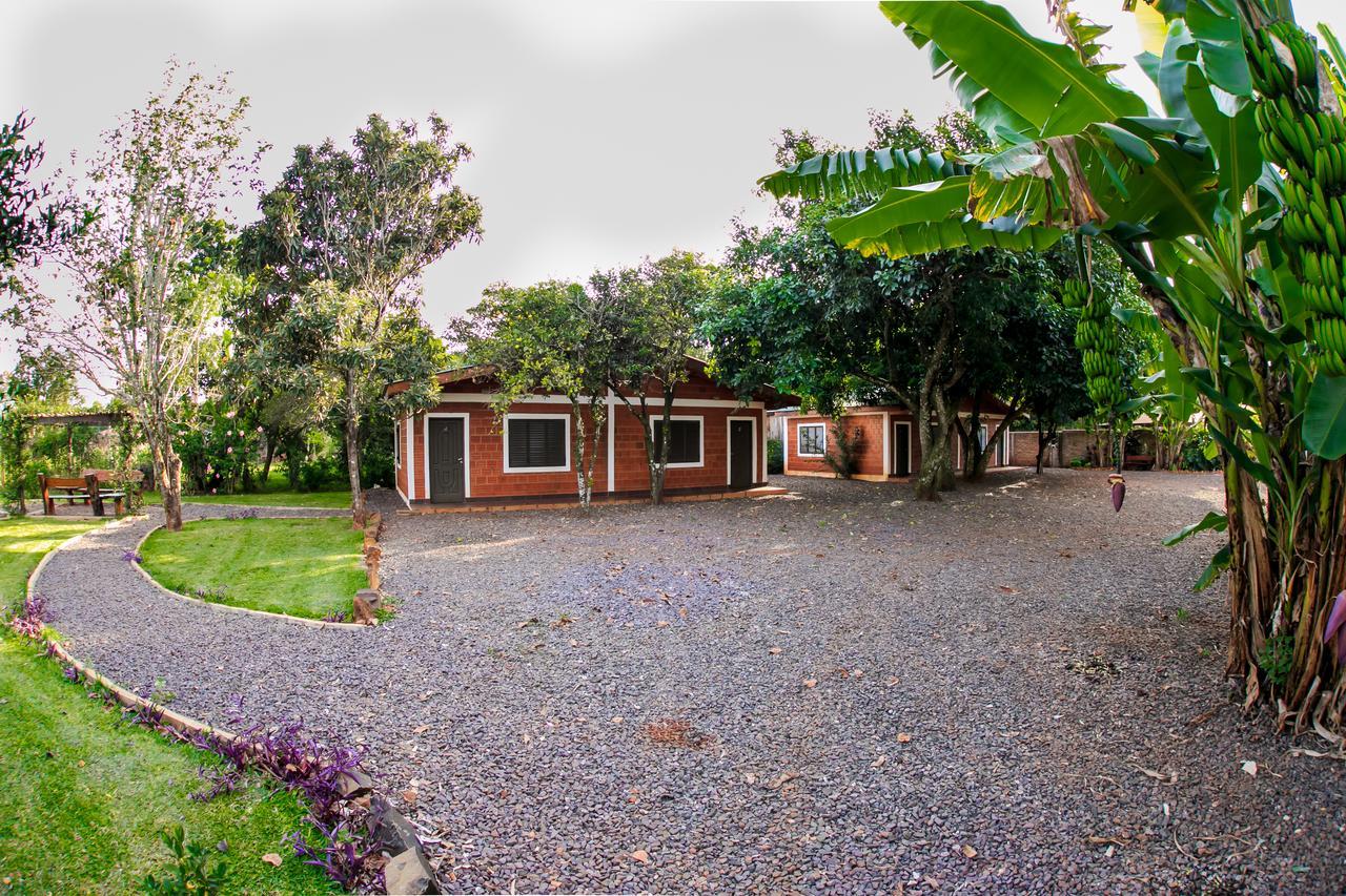 El Manantial De Iguazu Villa Puerto Iguazu Bagian luar foto